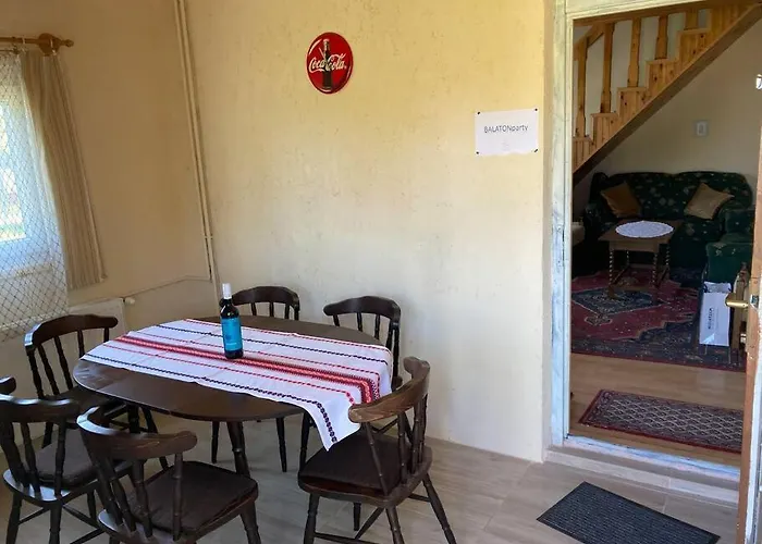 Apartment Balatonrelax Balatonmariafurdo